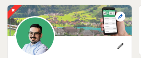 LinkedIn profile photo example showing professional headshot with clean background that attracts recruiters